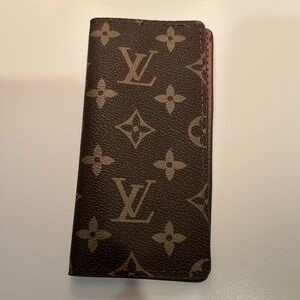 Louis Vuitton mini wallet